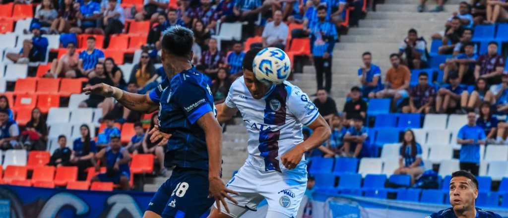 Godoy Cruz no levanta, cayó ante Talleres y lleva cuatro partidos sin ganar