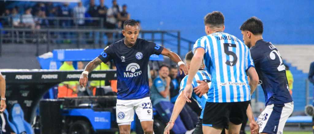 Villa, en modo "bostero", calentó la previa ante River