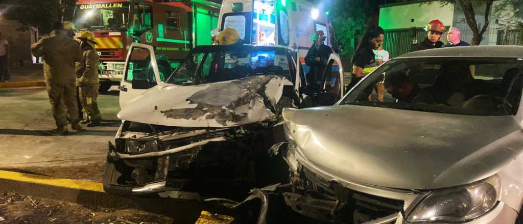 Conducía muy borracho y chocó a otro auto: un niño internado