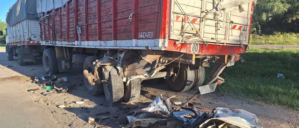 Un camionero mendocino chocó en San Luis: murió una mujer