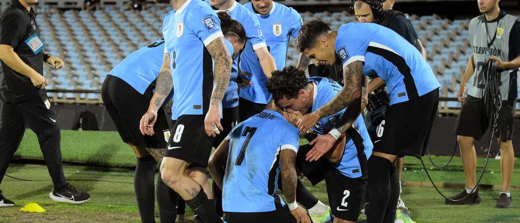 Uruguay venció a Colombia y le dio una mano a Argentina