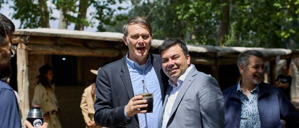 El líder evangélico Andrés Palau visitó el Campo Histórico en Las Heras 