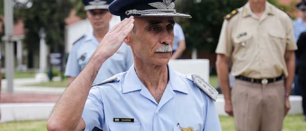 Es oficial la designación del mendocino Valverde al frente de la Fuerza Aérea