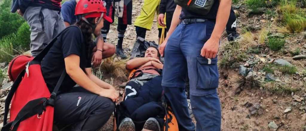 Rescataron en Alta Montaña a un endurista que se fracturó