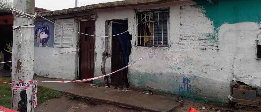 Se derrumbó el techo de una casa: murió un chico de 14 años