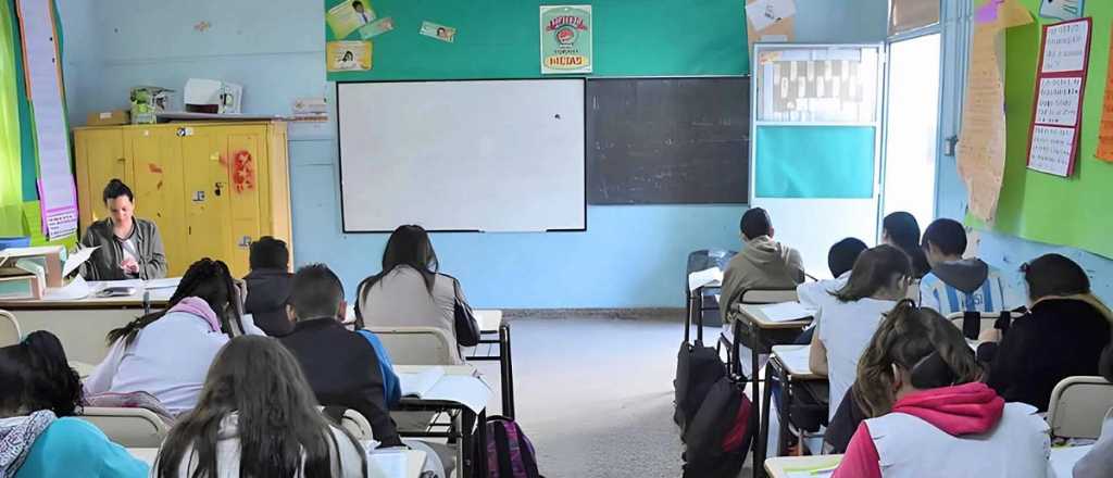 Secundaria 2025: cerca de 23.000 estudiantes de Mendoza tienen banco 