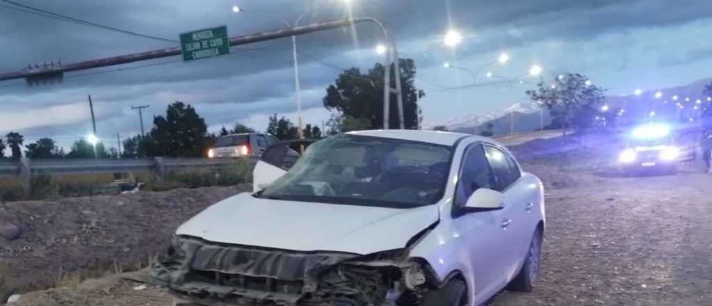 Video: manejaba ebrio, se quedó dormido y volcó en la calle Paso