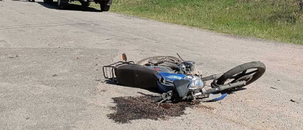 Murió un hombre al caer de su moto en San Martín