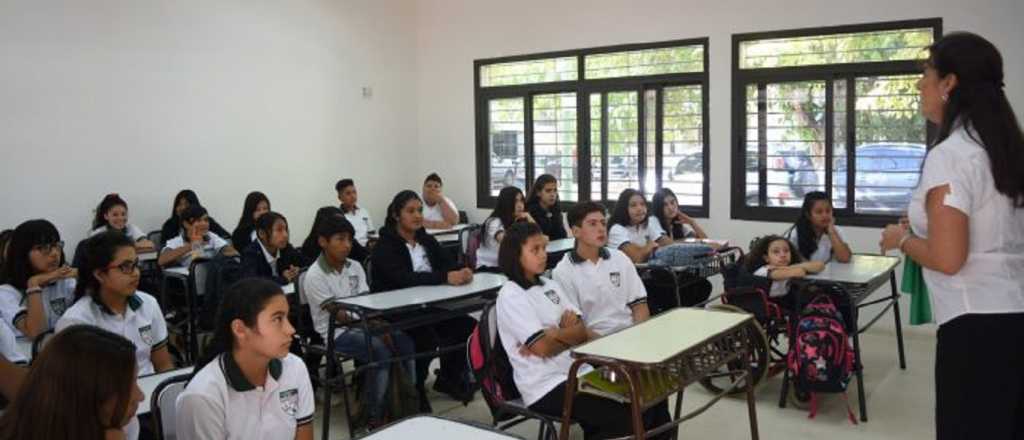 Ciclo lectivo 2025: las clases comienzan en febrero  