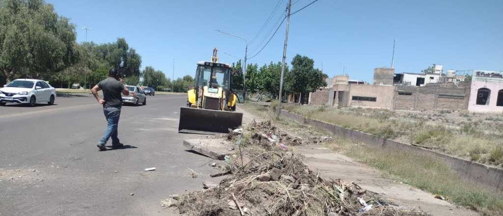 Sacaron 120 mil kilos de basura del colector Boulogne Sur Mer en Las Heras