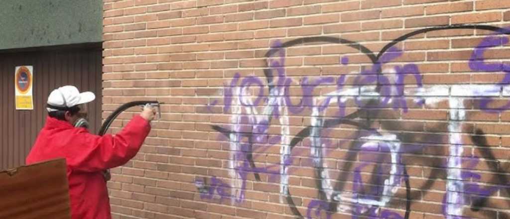 Cómo eliminar las pintadas de aerosol de las paredes: soluciones efectivas