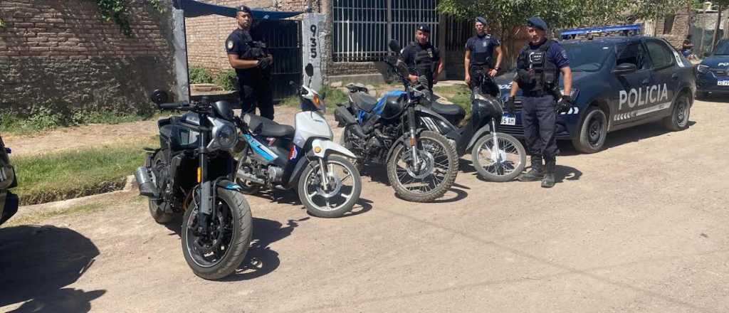 Persiguieron a un hombre armado en Las Heras y encontraron motos robadas