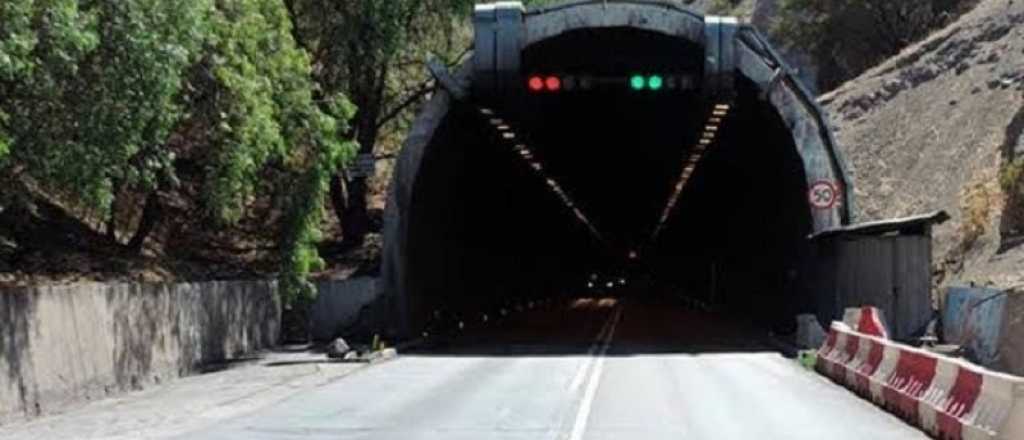 Interrumpirán la ruta de Mendoza a Santiago de Chile por obras en un túnel