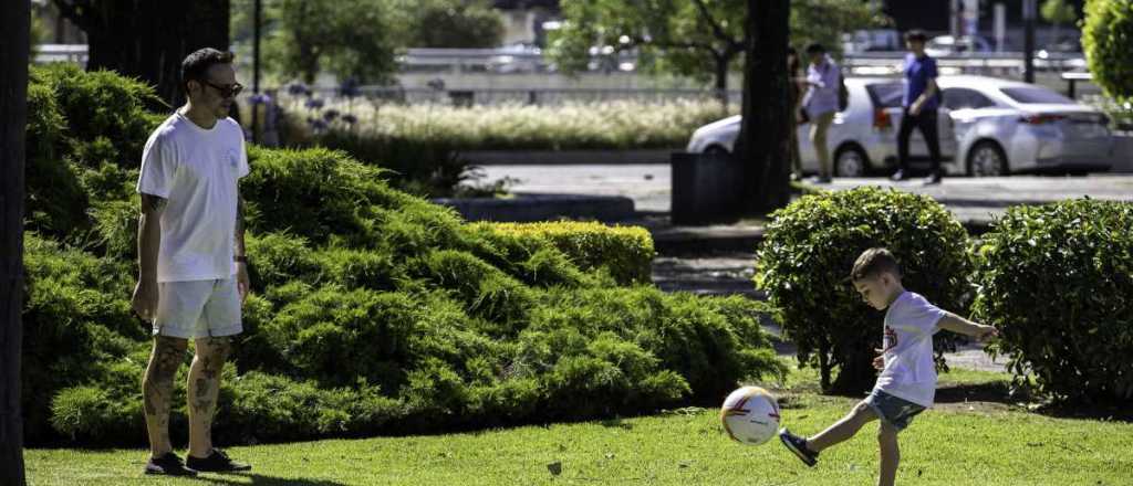 Un domingo soleado y con mucho calor en Mendoza