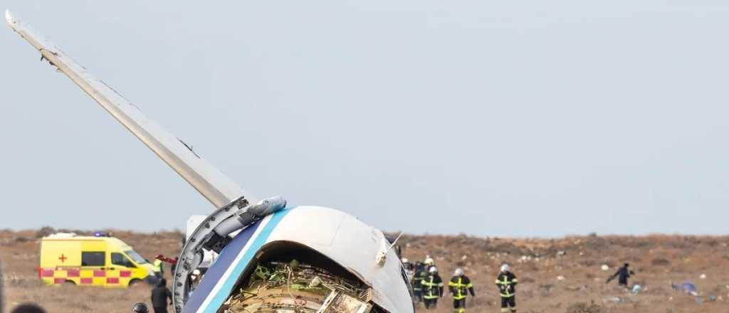 Se estrelló un avión en Kazajistán con más de 70 pasajeros