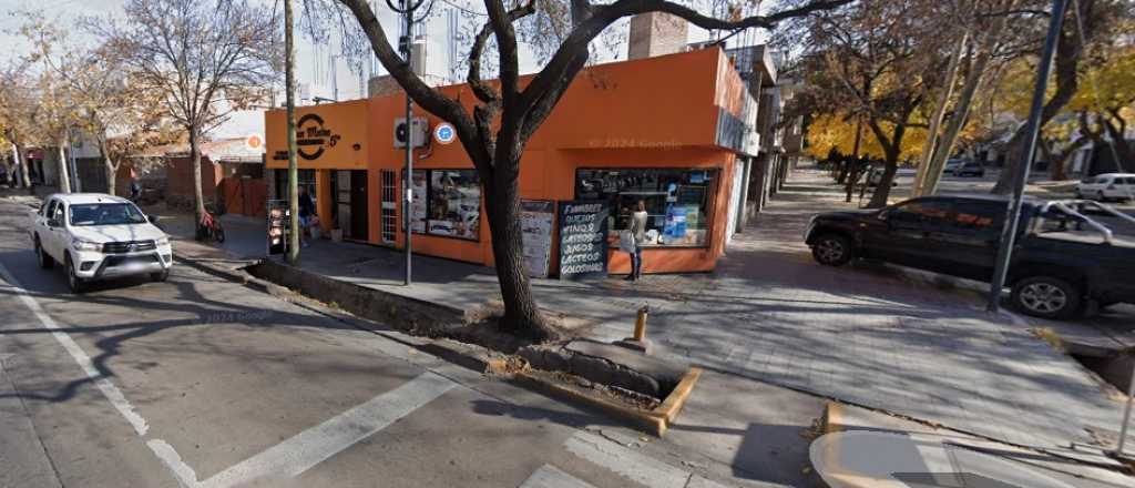 Robó un pan dulce, galletas y fue detenido cuando intentó huir en Ciudad