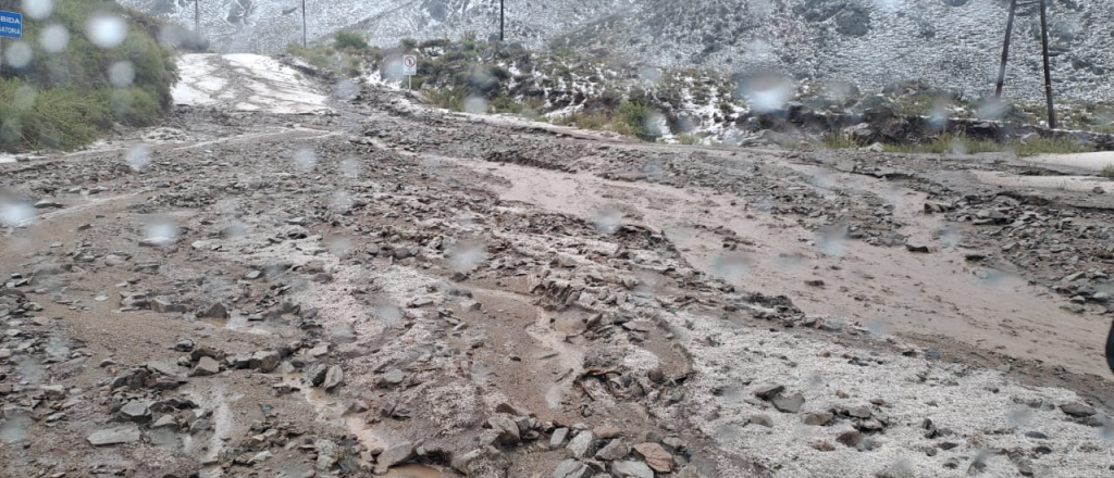 Continuará cerrada la ruta a Vallecitos por las intensas lluvias y hay varados