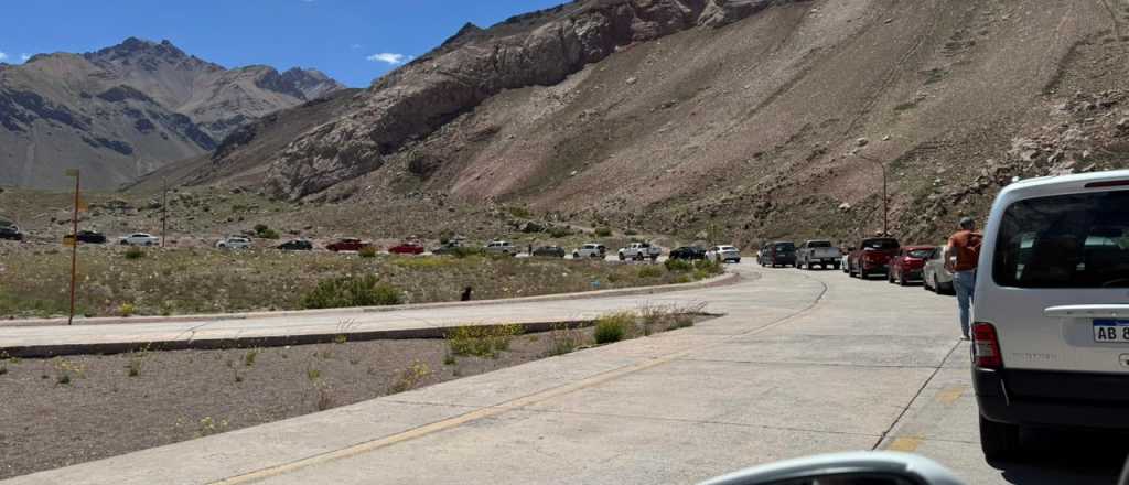 Hay demoras de hasta cinco horas para cruzar a Chile