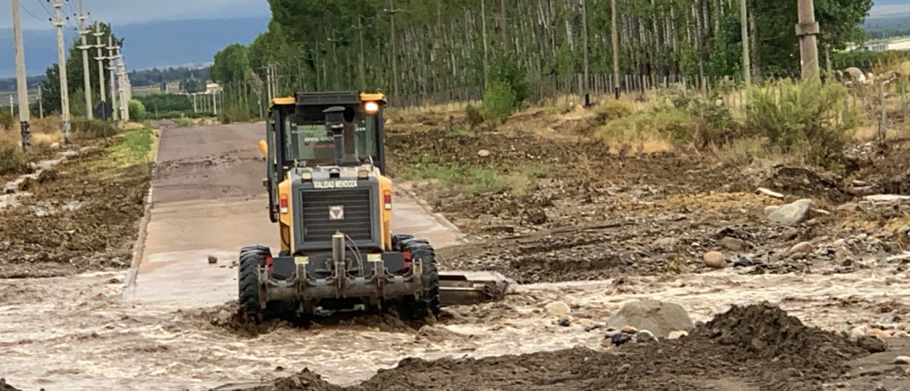 Por desbordes de ríos, cortaron varias rutas en el Valle de Uco y el Sur