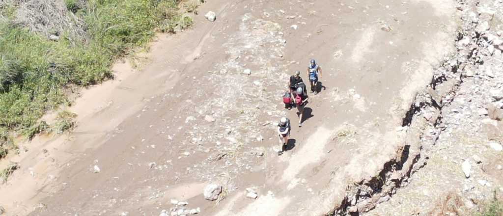 Videos: el rescate de la mujer arrastrada por la crecida en Cañón del Atuel