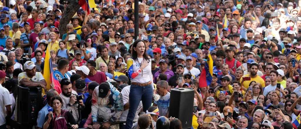 Machado denunció el secuestro de 30 personas durante las protestas