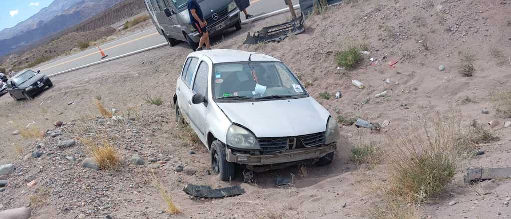 Impresionante vuelco en ruta 7 de dos personas que volvían de Chile