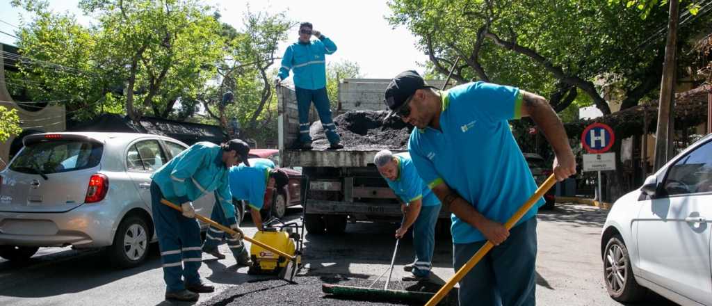 Bacheo y mantenimiento: las calles en las que trabaja la Ciudad de Mendoza