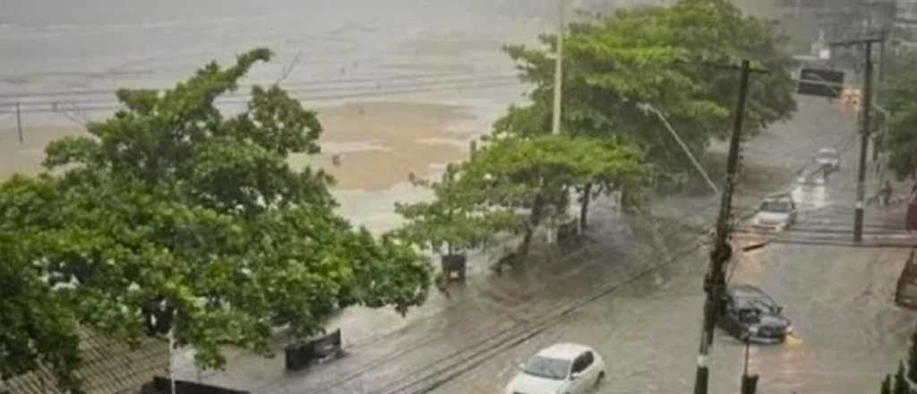 Inundaciones en Florianópolis afectan a turistas argentinos