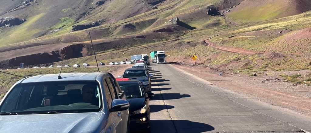 Paso Cristo Redentor: demora de una hora para cruzar a Chile 