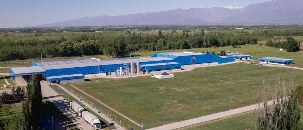 Como una bodega, abren tours por una planta de agua mineral en Mendoza