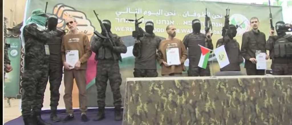 Hamas entregó a otros tres rehenes israelíes totalmente desnutridos