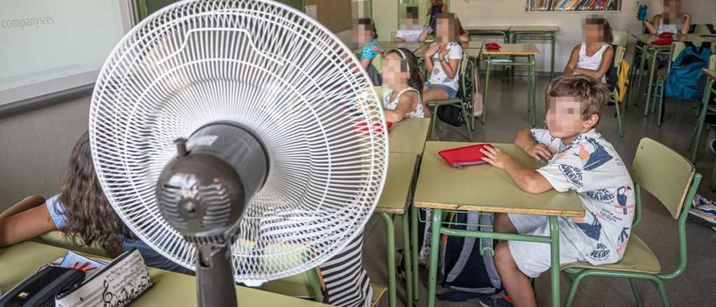 "No hay ninguna chance": Mendoza no postergará el inicio de clases por el calor