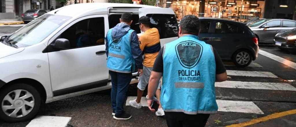 Detuvieron a 120 trapitos en un operativo en La Bombonera