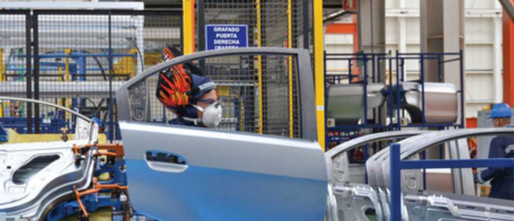 Nación facilitará la importación de vehículos en serie y autopartes