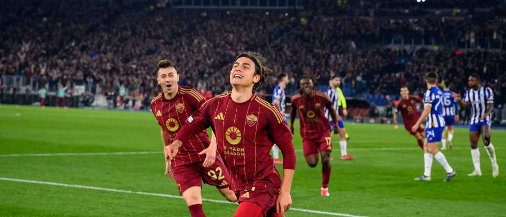 Videos: Dybala la rompió y con dos golazos metió a Roma en octavos