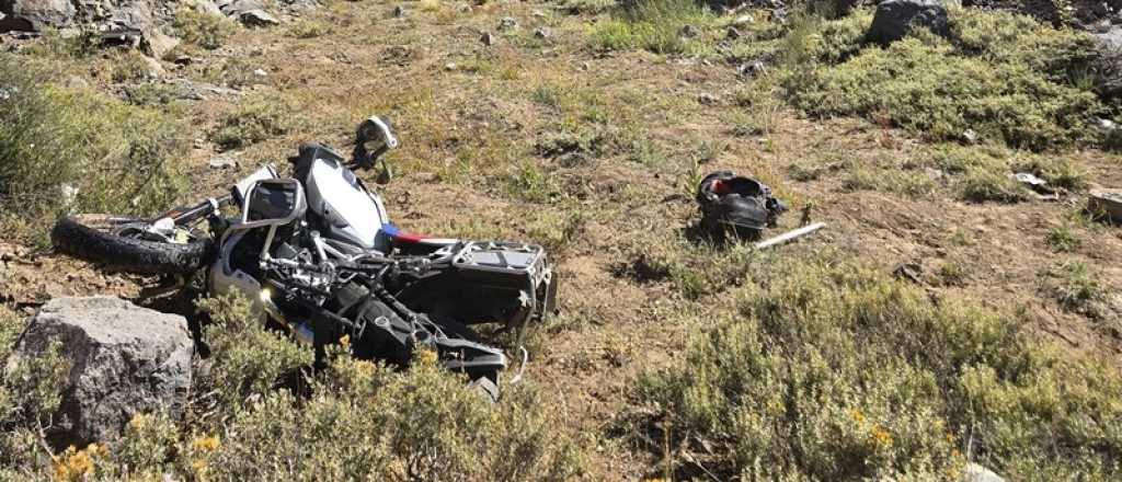 Un santafesino murió al caer con su moto en los Caracoles