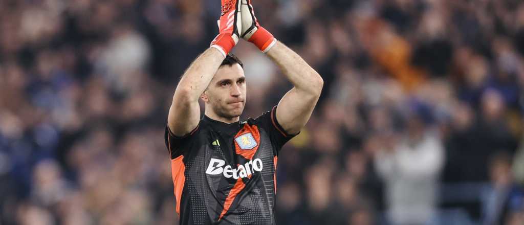 Gran noticia para Scaloni: volvió el Dibu, no recibió goles y Aston Villa ganó