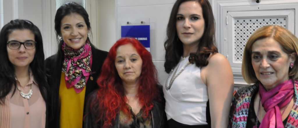 Es transexual y tiene un cargo en Seguridad