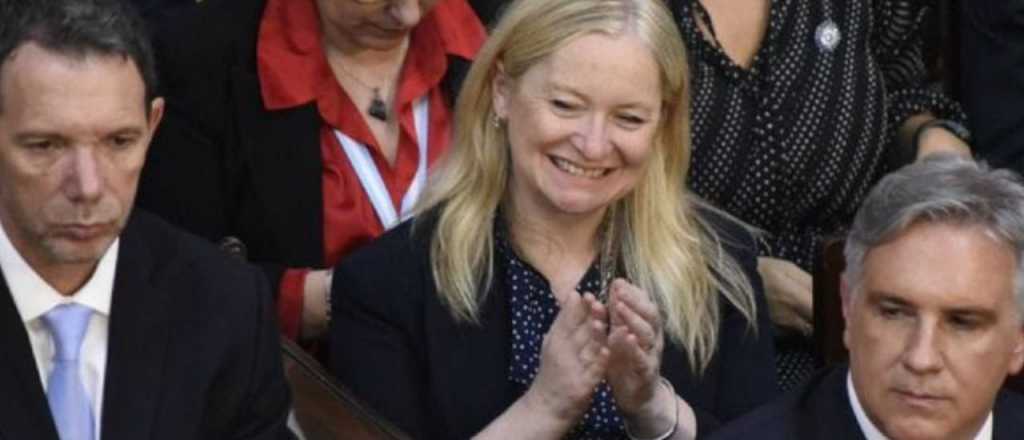 Hebe Casado en el Congreso con Milei: "Vienen reformas fundamentales"