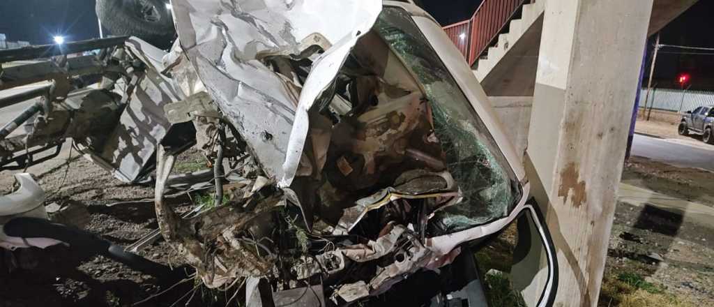 Destrucción total: fuerte accidente en el Acceso Este