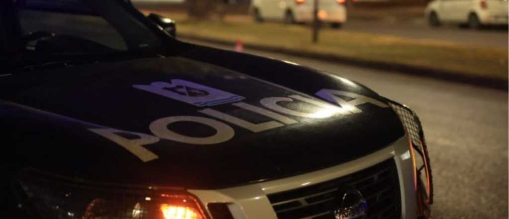 Robaron un inodoro, se quedaron encerrados y los detuvieron en Tunuyán