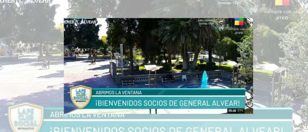 Lapegüe mostró "Carlos María de Alvear" y saludó al intendente "Juani Moreno"