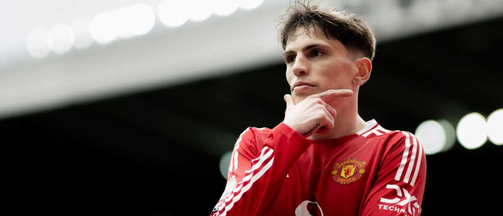 Video: el gol de Garnacho no alcanzó y el United fue goleado por el Newcastle