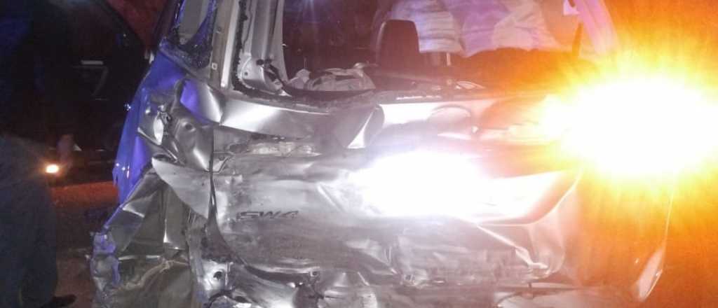 Ocho heridos en un choque entre camionetas en la Cuesta de los Terneros