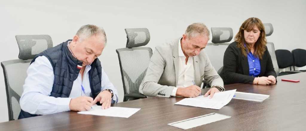 Capacitan en trabajos para la reinserción en las cárceles de Mendoza