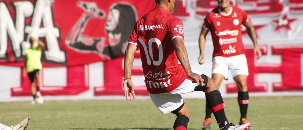 Huracán Las Heras no pudo con Juventud Unida y cedió la punta