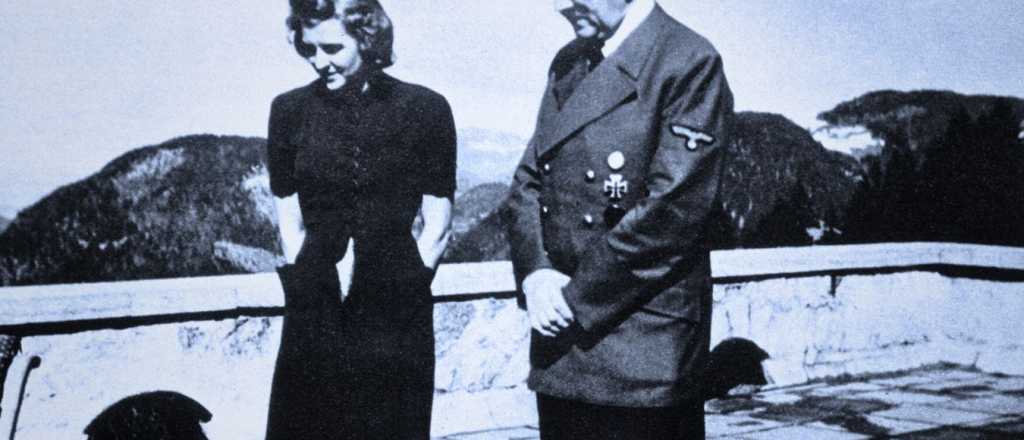 Un exagente de la CIA dice que Hitler fingió su muerte y escapó a Argentina