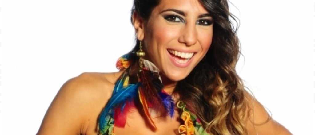 Cinthia Fernández posteó una foto con una bikini plateada