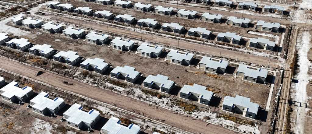 La historia de las 300 casas salvadas de la motosierra