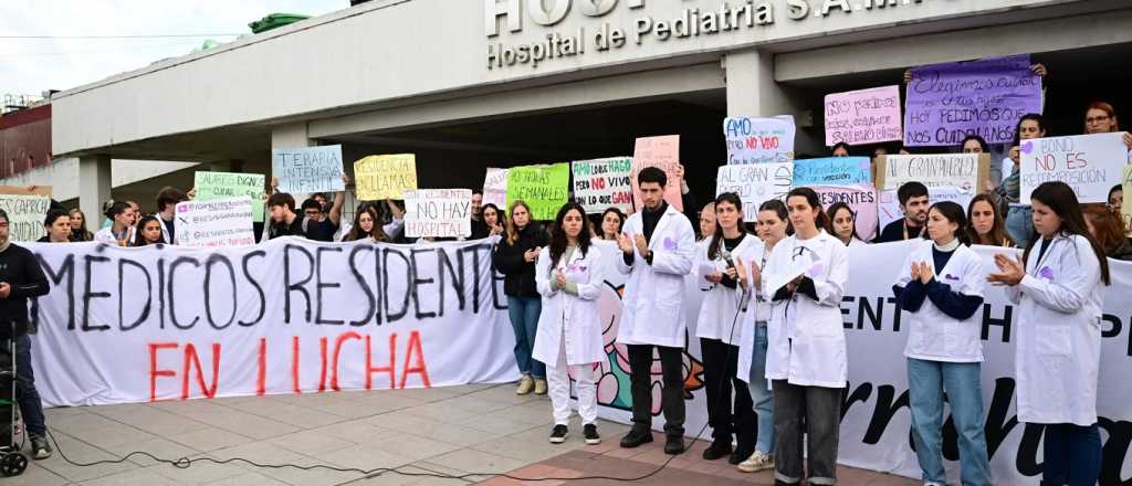 El Gobierno presionó y los residentes del Garrahan levantaron el paro